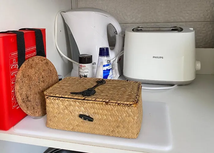 Little Place アパート ナザレ